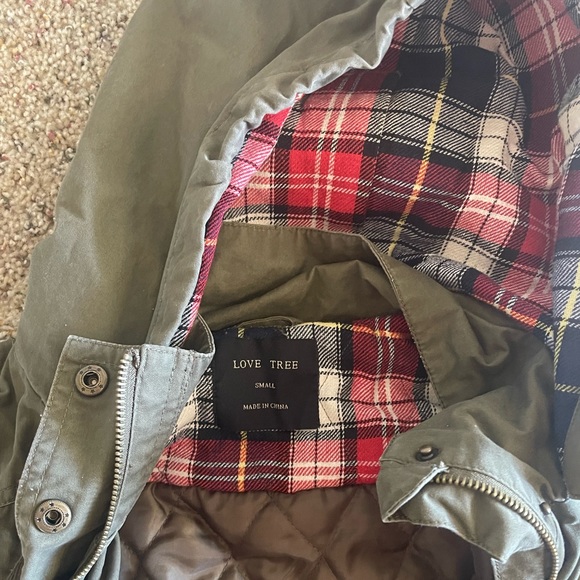 Coat - Picture 4 of 5